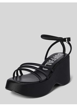 Sandały z podeszwą na platformie model ‘JOY’ ze sklepu Peek&Cloppenburg  w kategorii Sandały damskie - zdjęcie 170451131
