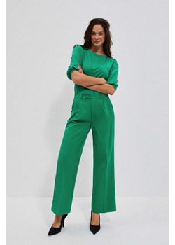 Spodnie z szerokimi nogawkami zielona ze sklepu Moodo.pl w kategorii Spodnie damskie - zdjęcie 170457233