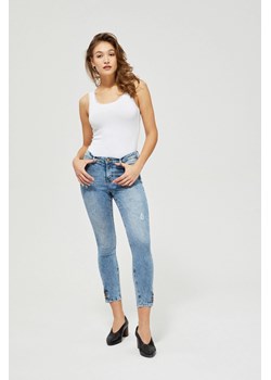 Jeansy skinny z guzikami błękitne ze sklepu Moodo.pl w kategorii Jeansy damskie - zdjęcie 170457312
