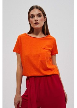 T-shirt oversize z kieszonką pomarańczowy ze sklepu Moodo.pl w kategorii Bluzki damskie - zdjęcie 170457490