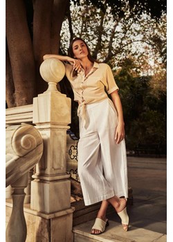 Bawełniane spodnie kuloty ze sklepu Moodo.pl w kategorii Spodnie damskie - zdjęcie 170457492