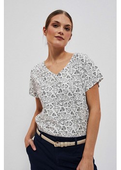 T-shirt z ozdobnym tyłem perłowy ze sklepu Moodo.pl w kategorii Bluzki damskie - zdjęcie 170458454
