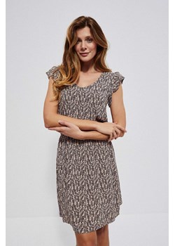 Wzorzysta sukienka z wiskozy ceglasta ze sklepu Moodo.pl w kategorii Sukienki - zdjęcie 170460872