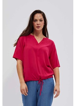 Koszula z wiązaniem truskawkowa ze sklepu Moodo.pl w kategorii Bluzki damskie - zdjęcie 170462580