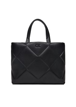 Torebka Calvin Klein Quilt K60K611893 Czarny ze sklepu eobuwie.pl w kategorii Torby Shopper bag - zdjęcie 170469462