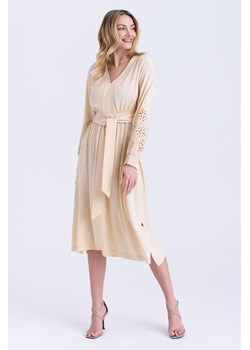 Dług sukienka z haftami beżowa ze sklepu 5.10.15 w kategorii Sukienki - zdjęcie 170469744