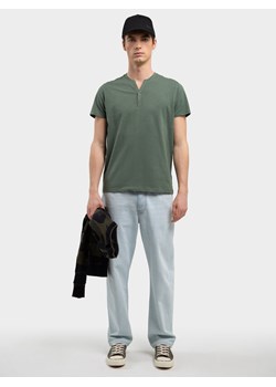Koszulka męska z guzikami przy dekolcie zielona Alanco 303 ze sklepu Big Star w kategorii T-shirty męskie - zdjęcie 170475723