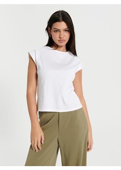 Sinsay - Top na ramiączkach - biały ze sklepu Sinsay w kategorii Bluzki damskie - zdjęcie 170477471