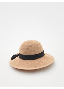 Reserved - Pleciony kapelusz z kokardą - beżowy ze sklepu Reserved w kategorii Kapelusze damskie - zdjęcie 170498781