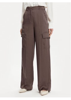 Marella Spodnie materiałowe Khat 2413131131 Brązowy Relaxed Fit ze sklepu MODIVO w kategorii Spodnie damskie - zdjęcie 170518692