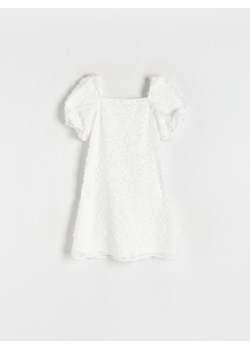 Reserved - Sukienka z bufkami - złamana biel ze sklepu Reserved w kategorii Sukienki dziewczęce - zdjęcie 170522063