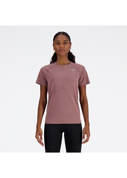Koszulka damska New Balance WT41123LRC – różowa ze sklepu New Balance Poland w kategorii Bluzki damskie - zdjęcie 170528153