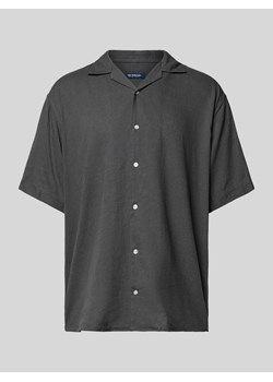 Koszula casualowa o kroju tailored fit z kołnierzem z połami ze sklepu Peek&Cloppenburg  w kategorii Koszule męskie - zdjęcie 170551761