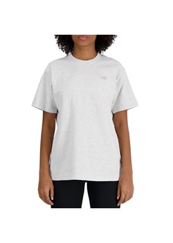 Koszulka New Balance WT41501AHH - biała ze sklepu streetstyle24.pl w kategorii Bluzki damskie - zdjęcie 170552693
