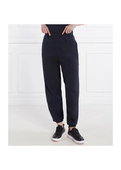 HUGO Spodnie dresowe Njola_2 | Loose fit ze sklepu Gomez Fashion Store w kategorii Spodnie damskie - zdjęcie 170553304