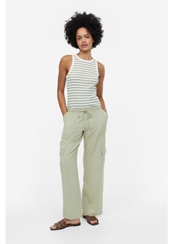 H & M - Spodnie cargo z domieszką lnu - Zielony ze sklepu H&M w kategorii Spodnie damskie - zdjęcie 170568641