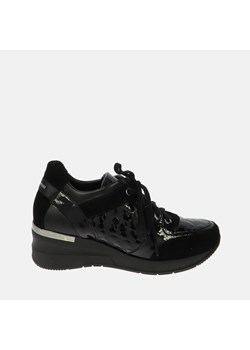 Czarne skórzane sneakersy ze sklepu Laura Messi w kategorii Buty sportowe damskie - zdjęcie 170574603