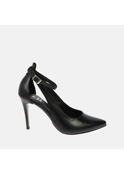Czarne sandały na szpilce z noskiem w szpic ze sklepu Laura Messi w kategorii Czółenka - zdjęcie 170574731
