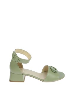 Zielone sandały na klocku ze sklepu Laura Messi w kategorii Sandały damskie - zdjęcie 170575414