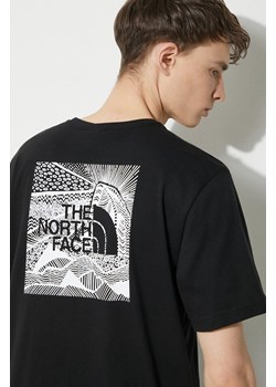 The North Face t-shirt bawełniany M S/S Redbox Celebration Tee męski kolor czarny z nadrukiem NF0A87NVJK31 ze sklepu ANSWEAR.com w kategorii T-shirty męskie - zdjęcie 170579030
