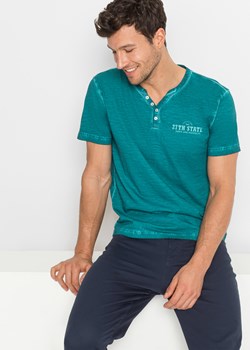Shirt z dekoltem henley i efektem wytarcia, krótki rękaw ze sklepu bonprix w kategorii T-shirty męskie - zdjęcie 170597992