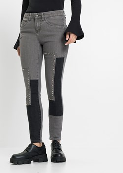 Dżinsy SKINNY w stylu color-blocking ze sklepu bonprix w kategorii Jeansy damskie - zdjęcie 170600104