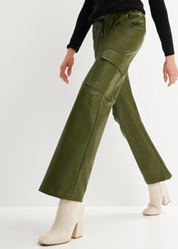 Spodnie ze sztucznej skóry ze sklepu bonprix w kategorii Spodnie damskie - zdjęcie 170605241