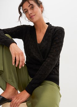 Sweter ażurowy w optyce kopertowego ze sklepu bonprix w kategorii Swetry damskie - zdjęcie 170606491
