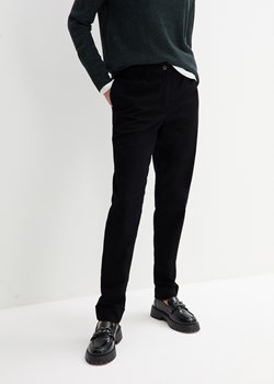 Spodnie chino ze stretchem, z wygodnym paskiem w talii i wywijanymi nogawkami ze sklepu bonprix w kategorii Spodnie damskie - zdjęcie 170610832