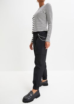 Spodnie bojówki z ozdobnym łańcuszkiem ze sklepu bonprix w kategorii Spodnie damskie - zdjęcie 170615144