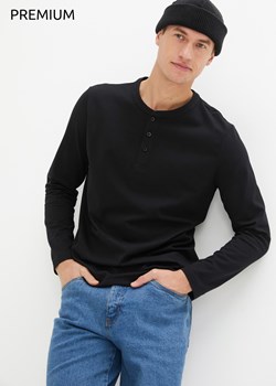 Shirt z dekoltem henley i długim rękawem, bezszwowy, z kolekcji Essential, z bawełny organicznej ze sklepu bonprix w kategorii T-shirty męskie - zdjęcie 170615704