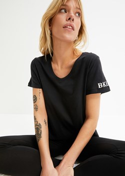T-shirt z nadrukiem ze sklepu bonprix w kategorii Bluzki damskie - zdjęcie 170617043