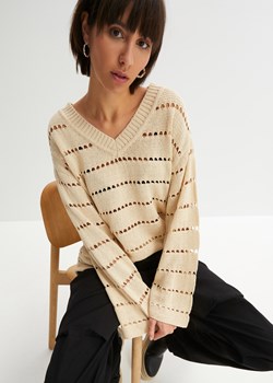 Sweter w ażurowy wzór ze sklepu bonprix w kategorii Swetry damskie - zdjęcie 170618660