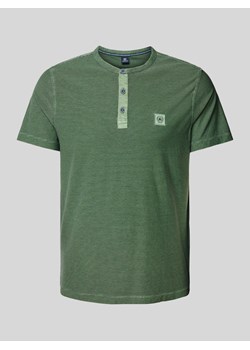 T-shirt z dekoltem serafino ze sklepu Peek&Cloppenburg  w kategorii T-shirty męskie - zdjęcie 170624343