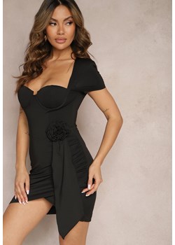Czarna Sukienka o Asymetrycznym Kroju z Kwiatem i Głębokim Dekoltem Dalitza ze sklepu Renee odzież w kategorii Sukienki - zdjęcie 170627811