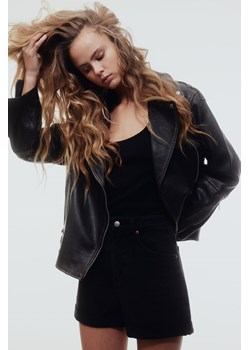 H & M - Szorty dżinsowe Mom Ultra High - Czarny ze sklepu H&M w kategorii Szorty - zdjęcie 170635744