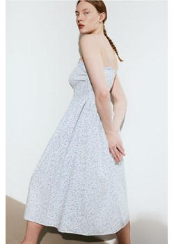 H & M - Sukienka z elastycznym marszczeniem - Biały ze sklepu H&M w kategorii Sukienki - zdjęcie 170636052
