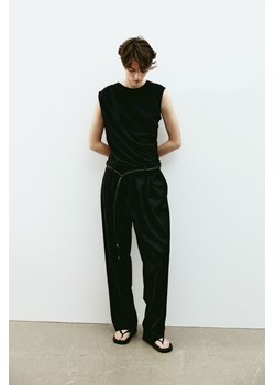 H & M - Drapowany top bez rękawów - Czarny ze sklepu H&M w kategorii Bluzki damskie - zdjęcie 170636344