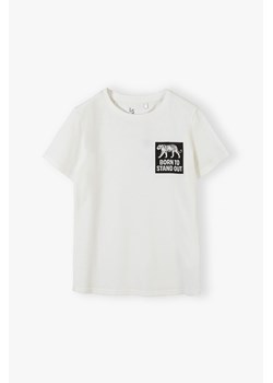 Biały t-shirt chłopięcy bawełniany z nadrukiem ze sklepu 5.10.15 w kategorii T-shirty chłopięce - zdjęcie 170642040