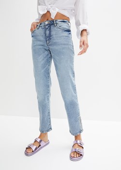 Dżinsy z krótszymi nogawkami i aplikacją ze sklepu bonprix w kategorii Jeansy damskie - zdjęcie 170650374