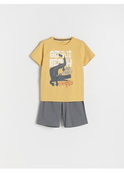 Reserved - Bawełniana piżama z nadrukiem - musztardowy ze sklepu Reserved w kategorii Piżamy dziecięce - zdjęcie 170651333