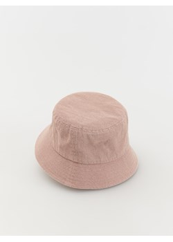 Reserved - Jeansowy kapelusz bucket hat - pastelowy róż ze sklepu Reserved w kategorii Czapki dziecięce - zdjęcie 170653052