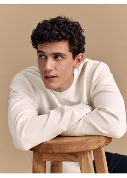 Reserved - Gładka bluza z bawełną - złamana biel ze sklepu Reserved w kategorii Bluzy męskie - zdjęcie 170655521