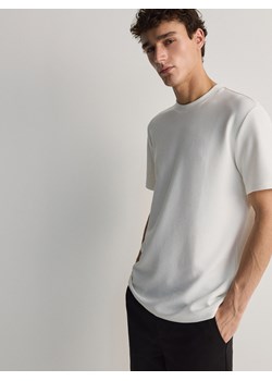 Reserved - T-shirt comfort z wiskozą - złamana biel ze sklepu Reserved w kategorii T-shirty męskie - zdjęcie 170687612