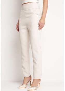 Jasnobeżowe Spodnie Regular Boura ze sklepu Born2be Odzież w kategorii Spodnie damskie - zdjęcie 170688710