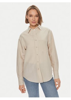 Calvin Klein Koszula K20K206694 Beżowy Relaxed Fit ze sklepu MODIVO w kategorii Koszule damskie - zdjęcie 170697004