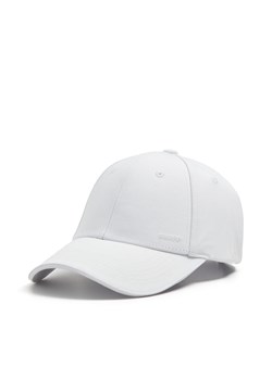Cropp - Biała czapka z daszkiem - biały ze sklepu Cropp w kategorii Czapki z daszkiem męskie - zdjęcie 170707443