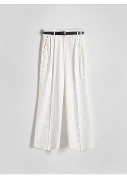 Reserved - Spodnie w prążek - biały ze sklepu Reserved w kategorii Spodnie damskie - zdjęcie 170720970