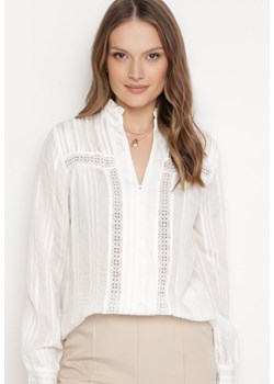 Biała Koszula w Stylu Boho z Ażurowymi Lamówkami Larsula ze sklepu Born2be Odzież w kategorii Koszule damskie - zdjęcie 170723114