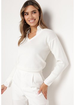 Biały Sweter z Koszulową Wstawką i Dekoltem w Serek Terviap ze sklepu Born2be Odzież w kategorii Swetry damskie - zdjęcie 170723241
